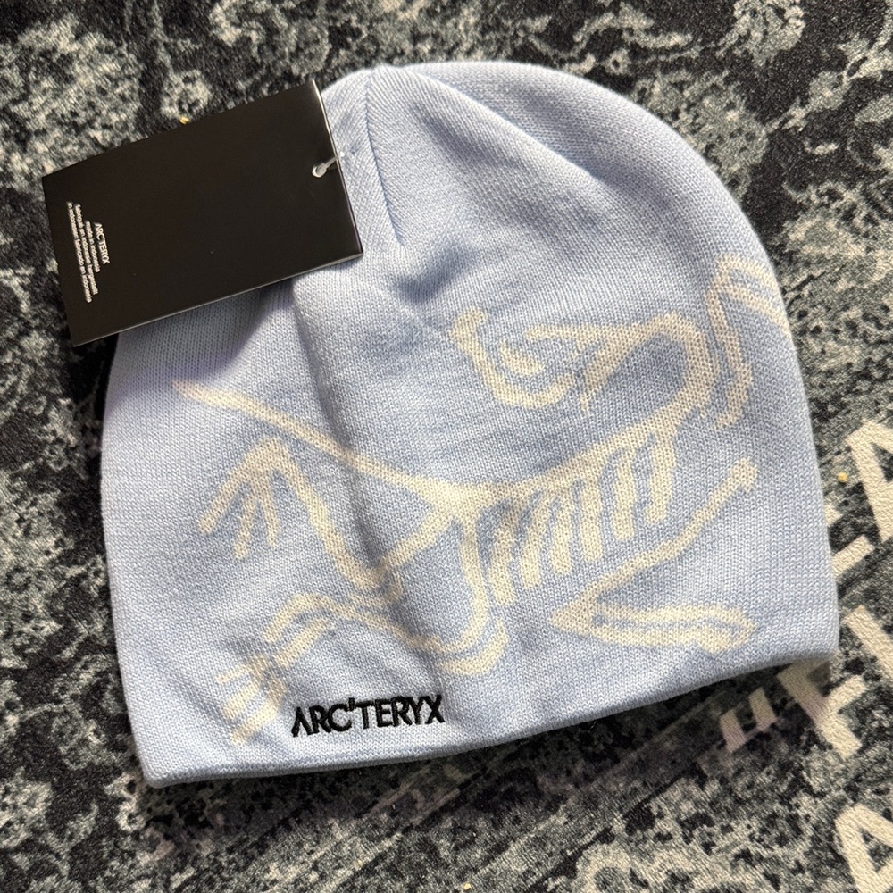 Arc'teryx Sky Blue Knit Beanie